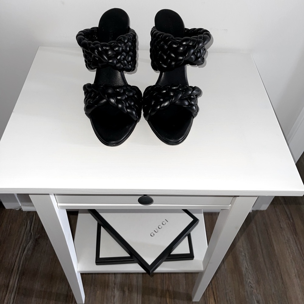 BOTTEGA VENETA CURVE - BLACK